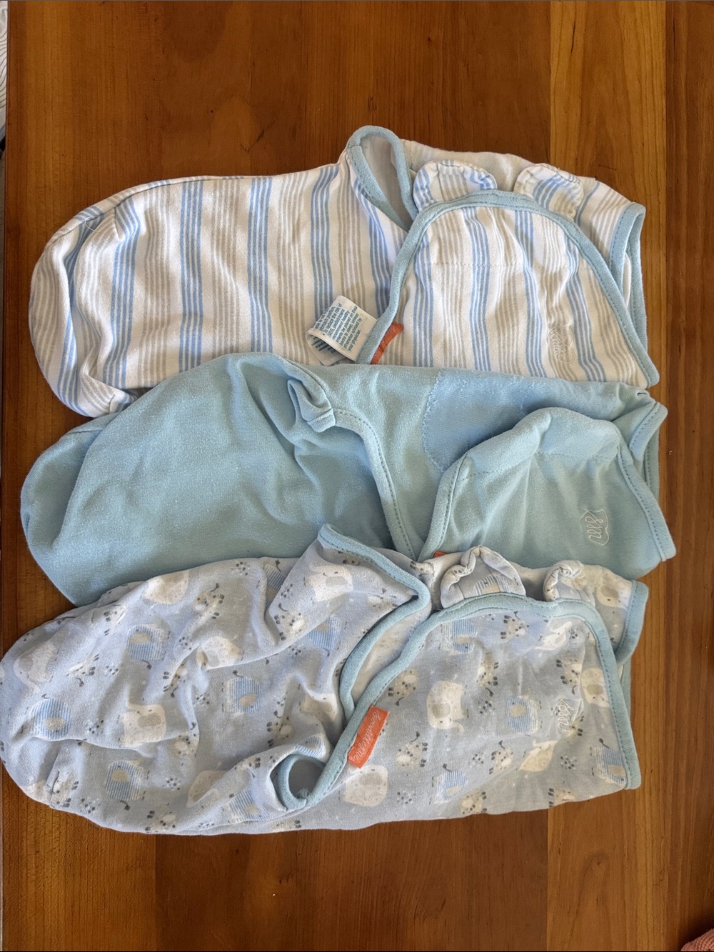 SwaddleMe Baby Swaddle set - White with Light Blue Trim